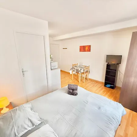 Confort - Parking - 10 Min Airbus Apartment